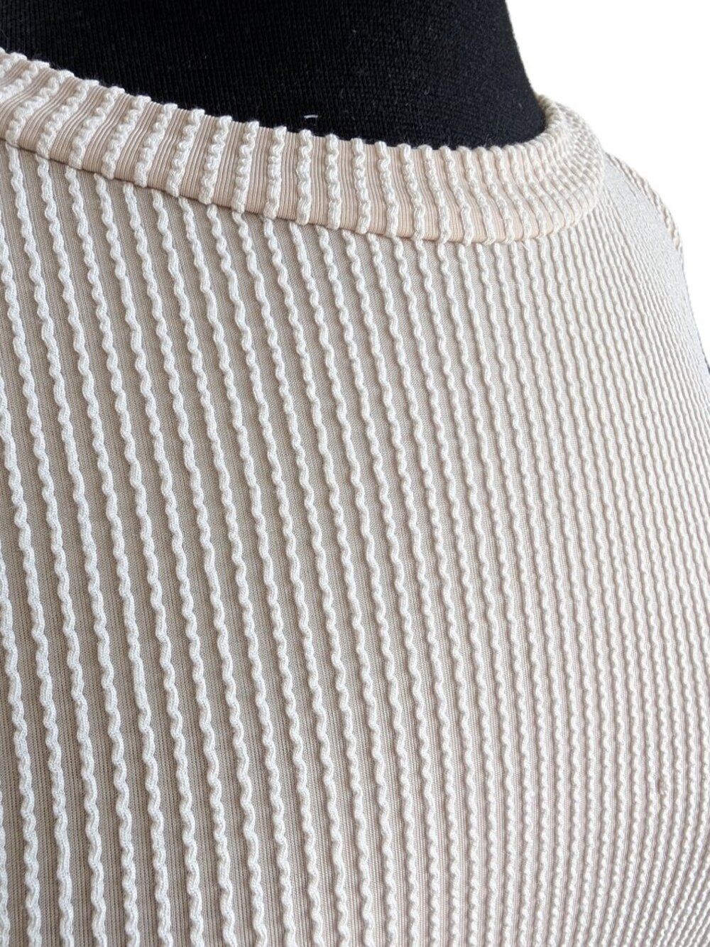 Beige Ribbed Oversized Boxy Top | Medium - Picture 3 of 9